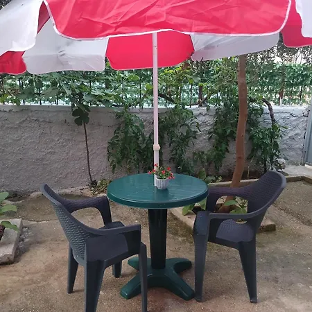 Xhejms Apartament Wlora