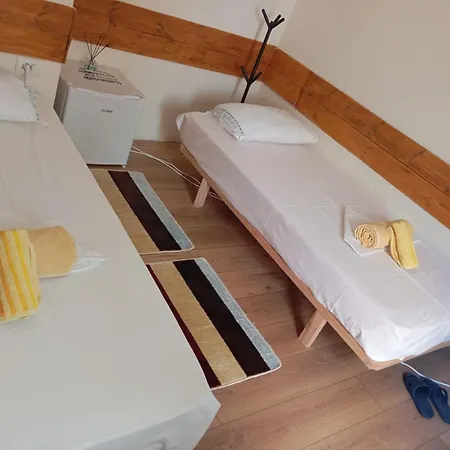 Xhejms Apartament Wlora